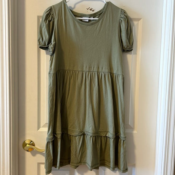 Aritzia Cruise Crew Dress - Picture 1 of 3
